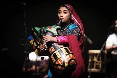 ساز زدن دختر نوازنده مشهور ایرانی سانسور شد