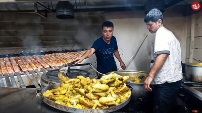 (ویدئو) غذای خیابانی در ایران؛ زرشک پلویی که می خرید به این شکل تهیه می شود