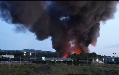 وقوع آتش‌سوزی گسترده در شهرک صنعتی اسکاتلند