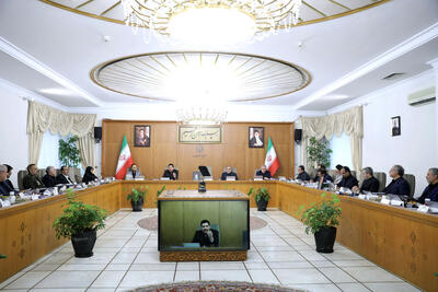 ارزش صادرات نفتی و غیرنفتی ایران به بیش از ۲۵ میلیارد دلار رسید