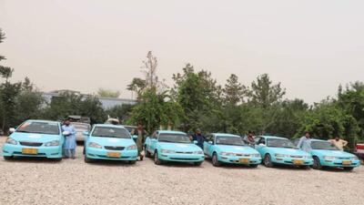 آغاز طرح تغییر رنگ تاکسی های افغانستان