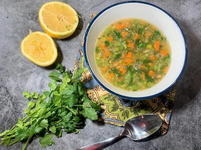 سوپ گشنیز: طعمی دلچسب از دل آشپزی ایرانی