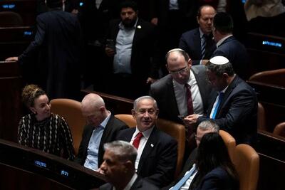 جدال لفظی نمایندگان پارلمان رژیم صهیونیستی با نتانیاهو/تو در مخفیگاهت به آمریکا التماس می‌کردی+فیلم