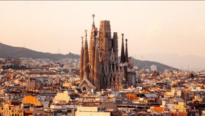 بازدید از 7 ساختمان مشهور جهان با تور بارسلونا - کاماپرس