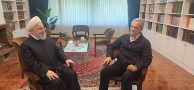 عکس | تصویری از دیدار مسعود پزشکیان با حسن روحانی