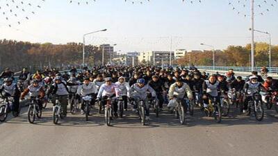 برگزاری بزرگترین همایش دوچرخه سواری غرب کشور در همدان