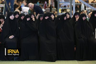 عکسی از همسر و دختران شهید ابراهیم رئیسی | اقتصاد24