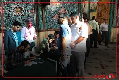 فرایند رای‌گیری در حسینیه ارشاد در حال انجام است