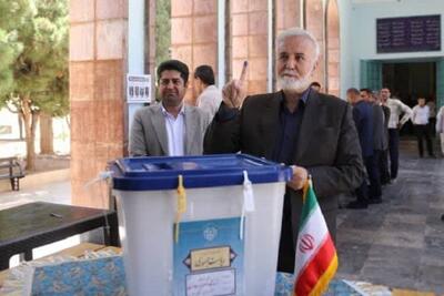 ‌ شهردار شیراز: مردم با حضور در انتخابات به ادامه راه شهید رئیسی رأی می‌دهند