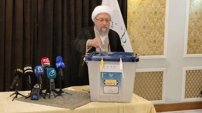 آملی لاریجانی: مردم سالاری دینی با حضور مردم پای صندوق‌های رأی حاصل می‌شود