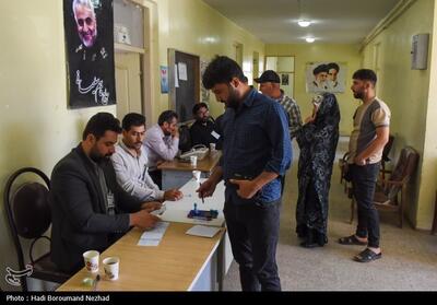 صف‌های طولانی ‌اخذ رأی در شهرستان‌های استان تهران - تسنیم