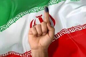 حماسه دیدنی بانوی ایرانی در مقابل وطن فروشان در شعبه اخذ رأی دانمارک | ویدئو
