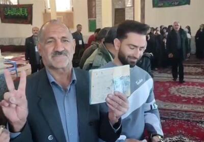 حضور گسترده مردم نهاوند در پای صندوق های رای در شهر و روستا- فیلم فیلم استان تسنیم | Tasnim