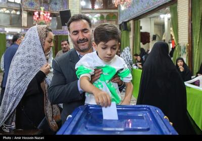 حماسه حضور مردم قزوین در پای صندوق های رای- فیلم فیلم استان تسنیم | Tasnim