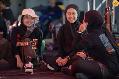 متال‌بازهای محجبه اندونزی به جشنواره موسیقی گلاستنبری رفتند