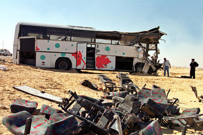 تصادف در شمال غرب مصر با ۶۴ کشته و زخمی
