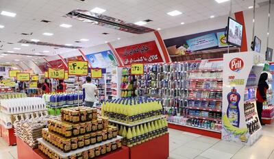 فروشگاه‌های زنجیره‌ای چه بر سر سوپرمارکت‌ها می‌آورند؟/ رقابت کسب‌وکارهای سنتی با نهادهای دولتی