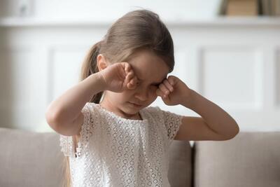 علت مژه کندن کودکان یا اختلال تریکوتیلومانیا چیست ؟