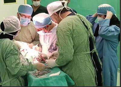 خارج‌کردن ‌تومور ۱۱ کیلویی از شکم بیمار در فارس + عکس