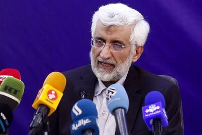 عکس| شوخی و خنده‌های عباس جدیدی کنار نامزد انتخابات
