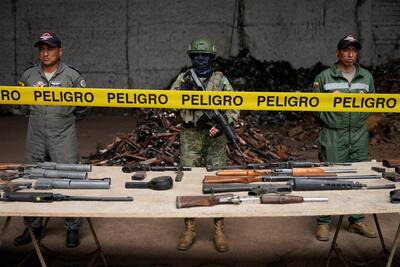 مبارزه با بازار سیاه سلاح قاچاق در اکوادور (فیلم)