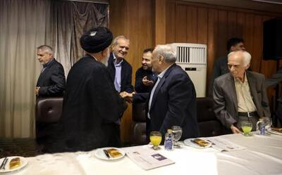 نشست فرهنگی پزشکیان با مدیران دولت روحانی!