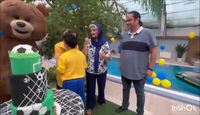 بریز و بپاش سپیده خداوری در جشن تولد فوق لاکچری برای 8 سالگی پسرش سانیار / تم تابستانی استخر و فوتبال خودنمایی کرد