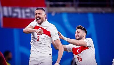 دمیرال با دو گل برق‌آسا، ترکیه را به جمع 8 تیم برتر یورو رساند