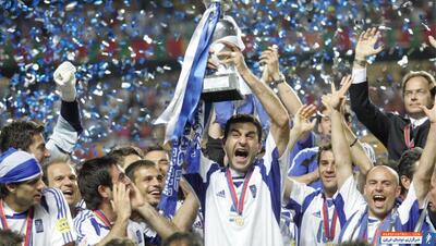 قهرمانی یونان در جام ملت های اروپا با برتری 1-0 مقابل پرتغال (2004/7/4) - پارس فوتبال | خبرگزاری فوتبال ایران | ParsFootball