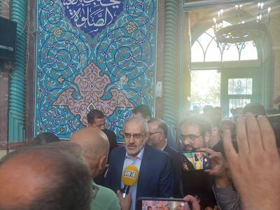 حسینی در انتخابات شرکت کرد