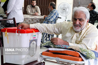 مرحله دوم انتخابات ریاست‌ جمهوری در دانشگاه و آسایشگاه جانبازن اصفهان