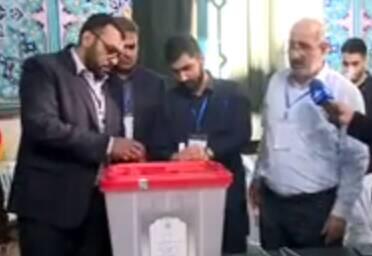 فیلم/ فرایند آماده‌سازی صندوق‌های رای‌گیری در حسینیه ارشاد