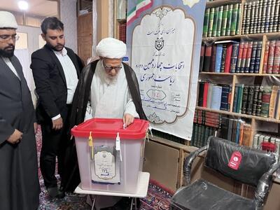 آیت الله گرامی در انتخابات ریاست جمهوری شرکت کرد