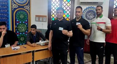 تیم پادبانی مازندران در پای صندوق رای