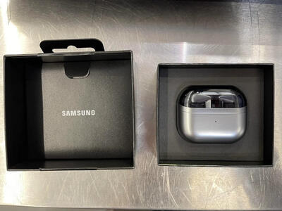 ایربادز جدید و زیبای Galaxy Buds 3 Pro سامسونگ قبل از رونمایی رسمی خریداری شد!