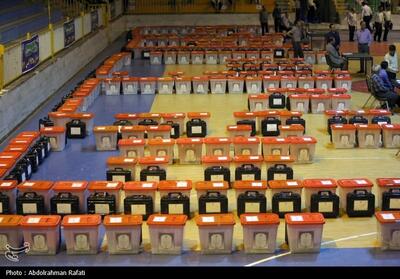 انتقال صندوقهای رای به شعب اخذ رای در همدان- عکس صفحه استان تسنیم | Tasnim