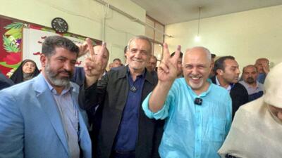 علامت پیروزی پزشکیان در انتخابات + عکس