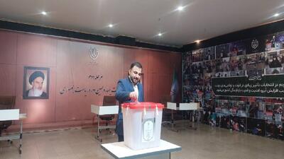 زارع پور در انتخابات مشارکت کرد