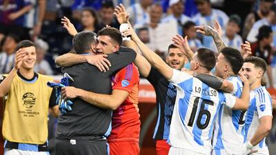 آرژانتین ۱ (۴) ۱ (۲) اکوادور/ آلبی سلسته با درخشش امیلیانو مارتینز راهی نیمه نهایی شد