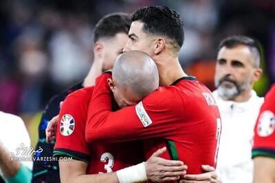 آیا رونالدو از تیم ملی پرتغال خداحافظی کرد؟ سرمربی پاسخ می‌دهد!