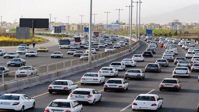 ترافیک سنگین در آزادراه کرج - تهران ۱۶ تیر
