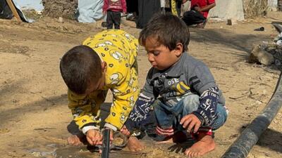آنروا: کودکان غزه ساعت‌ها به دنبال آب و غذا می‌گردند