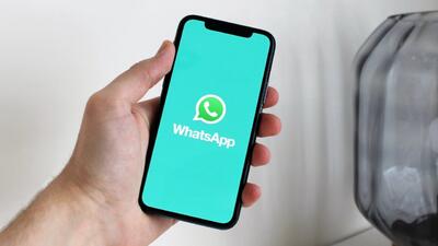 واتس‌اپ احتمالاً به قابلیت ترجمه همزمان تماس‌ها با Galaxy AI مجهز می‌شود