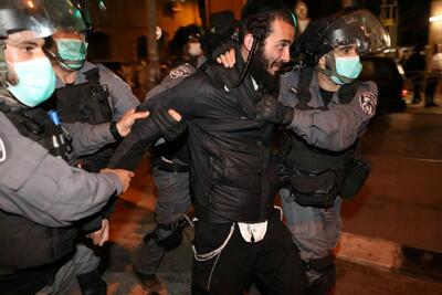 درگیری پلیس اسرائیل و معترضان در تل‌آویو/ تداوم درخواست برای کناره‌گیری نتانیاهو