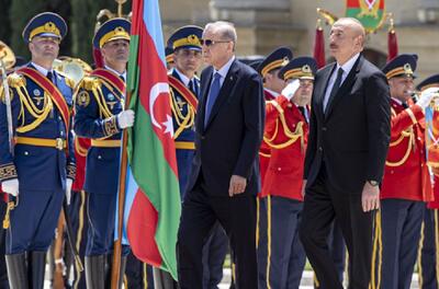 آذربایجان نفس روسیه در قفقاز را گرفت/ فرصت سازی علی‌اف از جنگ اوکراین؛‌ باکو و آنکارا برای ارمنستان چه خوابی دیده‌اند؟