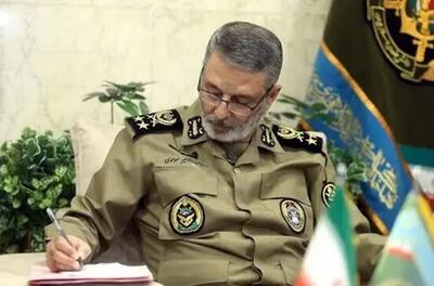 پیام تبریک سرلشکر موسوی فرمانده کل ارتش به پزشکیان؛ آماده تعامل با شما و دولت چهاردهم هستیم