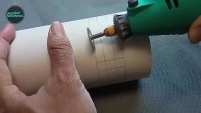 (ویدئو) یک روش ساده برای ساخت چراغ تزئینی دیواری با لوله پلیکا