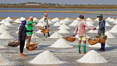 خطر جدی؛ ممنوعیت برداشت نمک از این دریاچه
