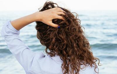 نکات مهم یک روتین خوب برای مراقبت از مو در تابستان - خبرنامه