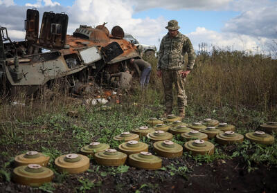 ببینید | لحظه منفجر کردن یک خانه با حضور سربازهای ارتش اوکراین توسط نیروهای روسیه
